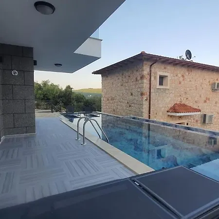 וילה Elit Vista